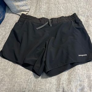 Patagonia Nine Trail Shorts 6” sz Med EUC